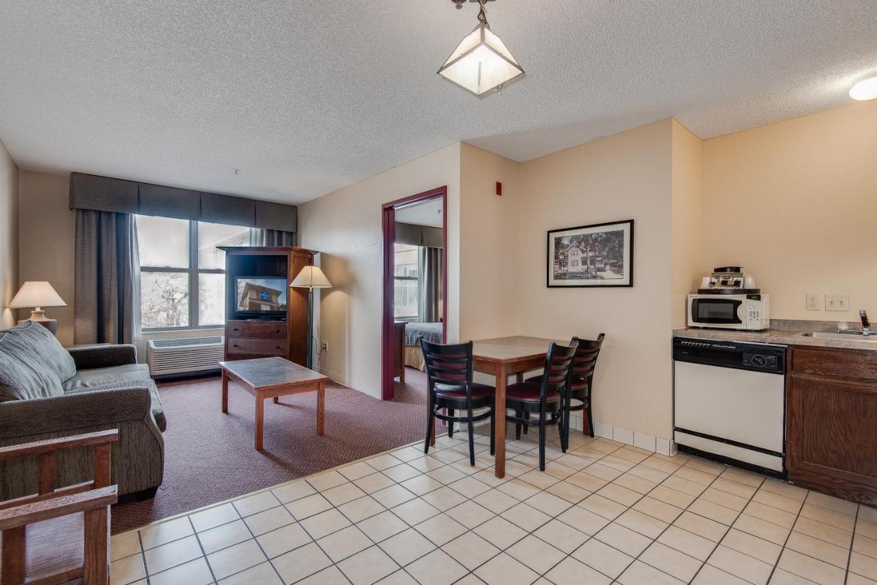 Townsquare Place Chaska Εξωτερικό φωτογραφία
